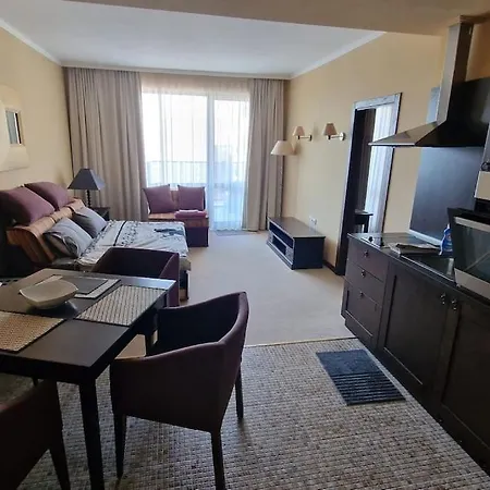 Apartment V 5 Rezorte S Vyhladom Na A Bazeny Sunny Beach