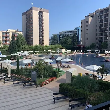 Apartment V 5 Rezorte S Vyhladom Na A Bazeny Sunny Beach