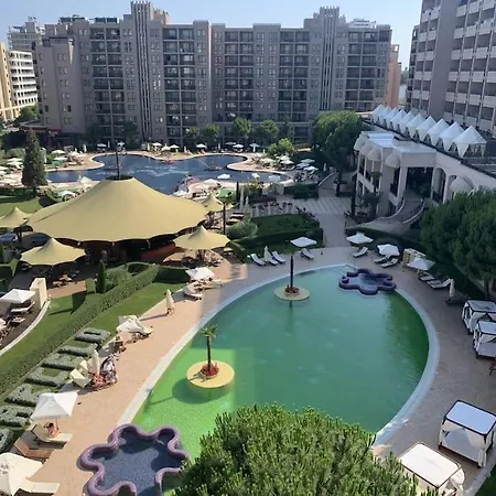 Apartment V 5 Rezorte S Vyhladom Na A Bazeny Sunny Beach