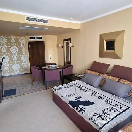 V 5 Rezorte S Vyhladom Na A Bazeny Apartment